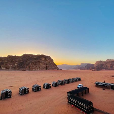 Bedouin Memories Camp Hotel Wadi Rum Bagian luar foto