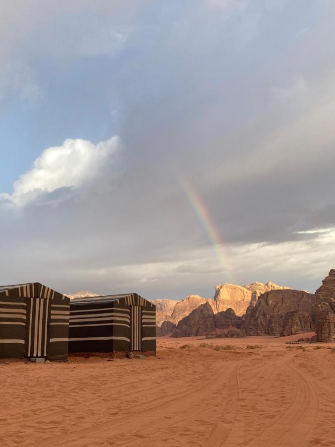 Bedouin Memories Camp Hotel Wadi Rum Bagian luar foto