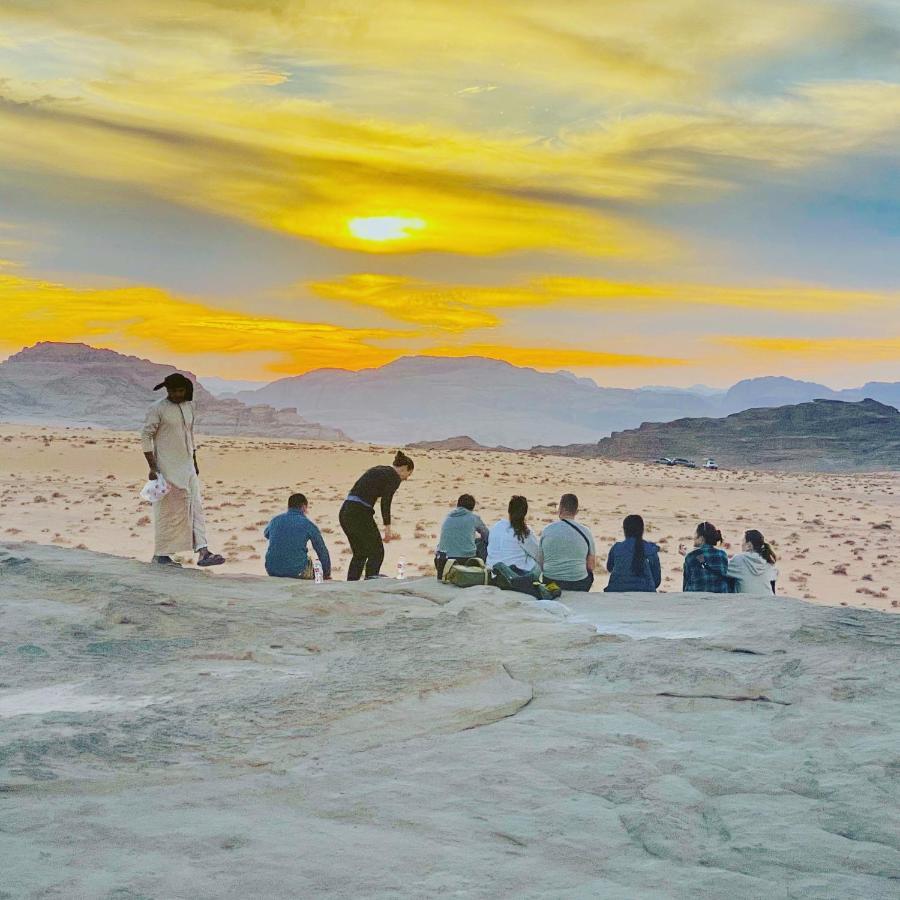 Bedouin Memories Camp Hotel Wadi Rum Bagian luar foto
