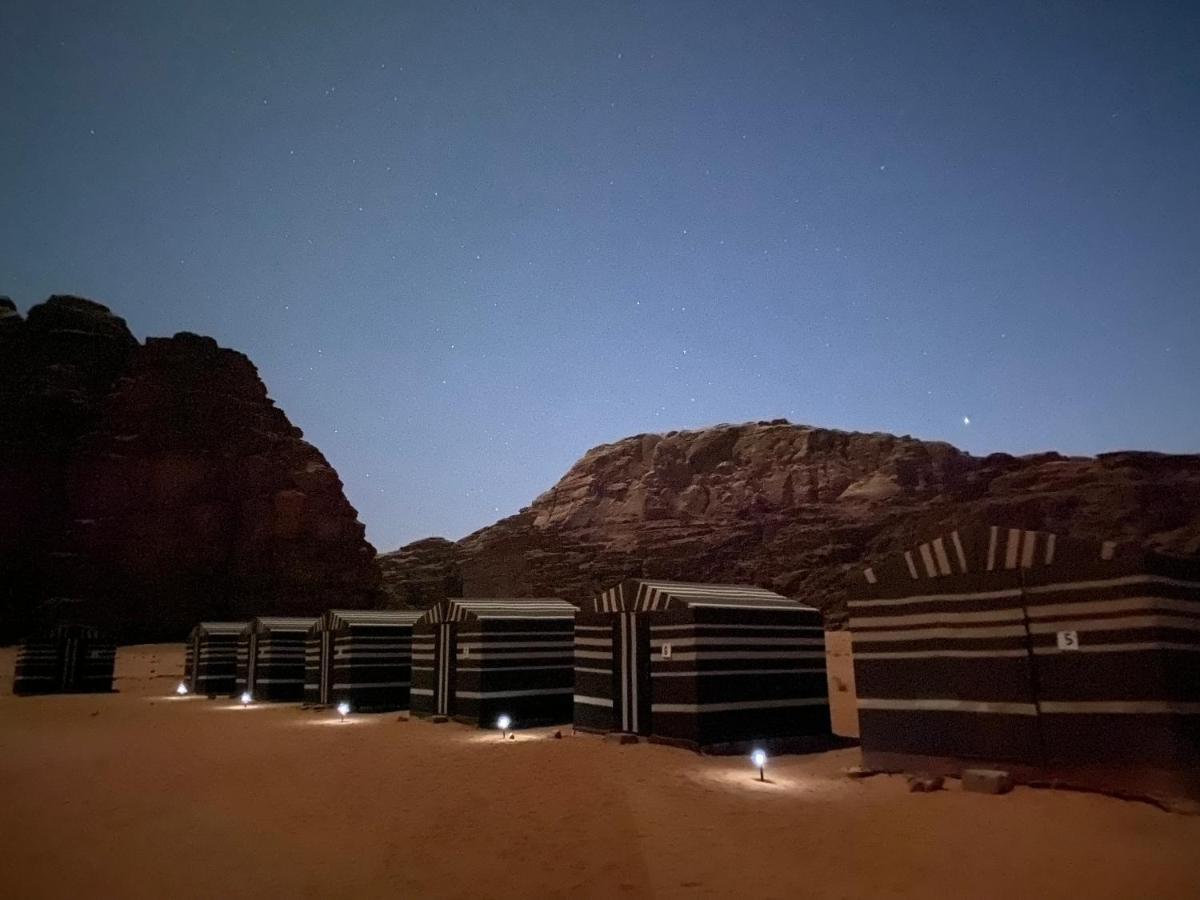 Bedouin Memories Camp Hotel Wadi Rum Bagian luar foto