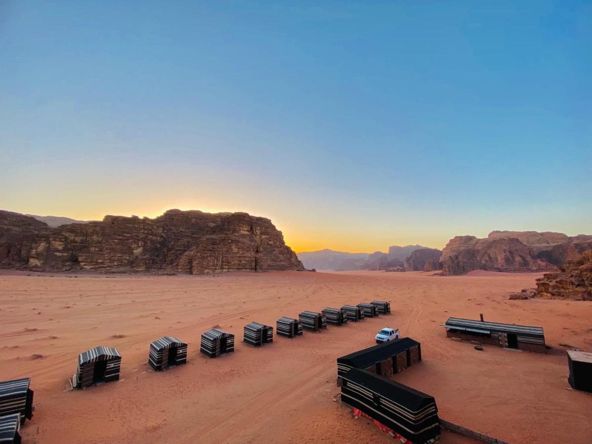 Bedouin Memories Camp Hotel Wadi Rum Bagian luar foto