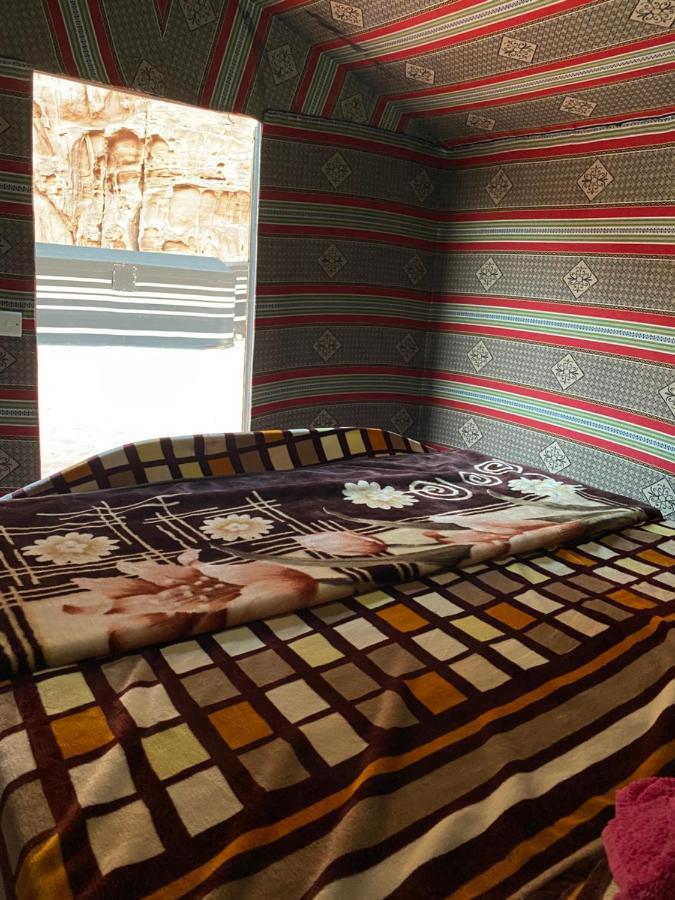 Bedouin Memories Camp Hotel Wadi Rum Bagian luar foto
