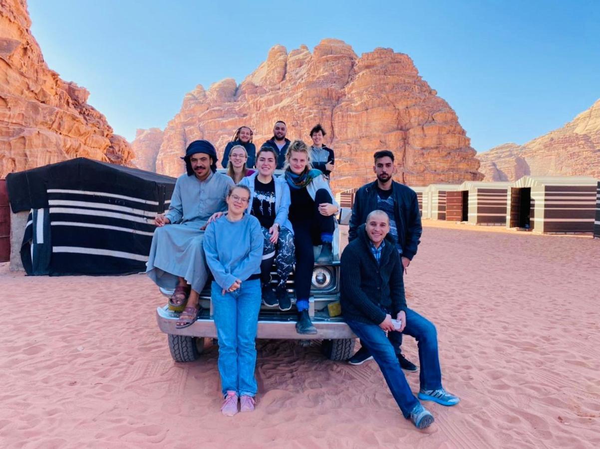 Bedouin Memories Camp Hotel Wadi Rum Bagian luar foto