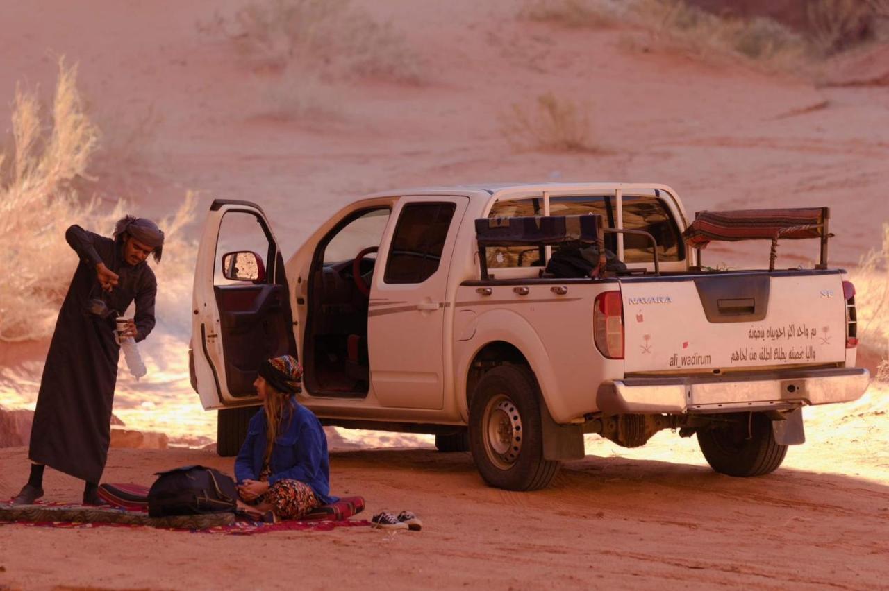 Bedouin Memories Camp Hotel Wadi Rum Bagian luar foto