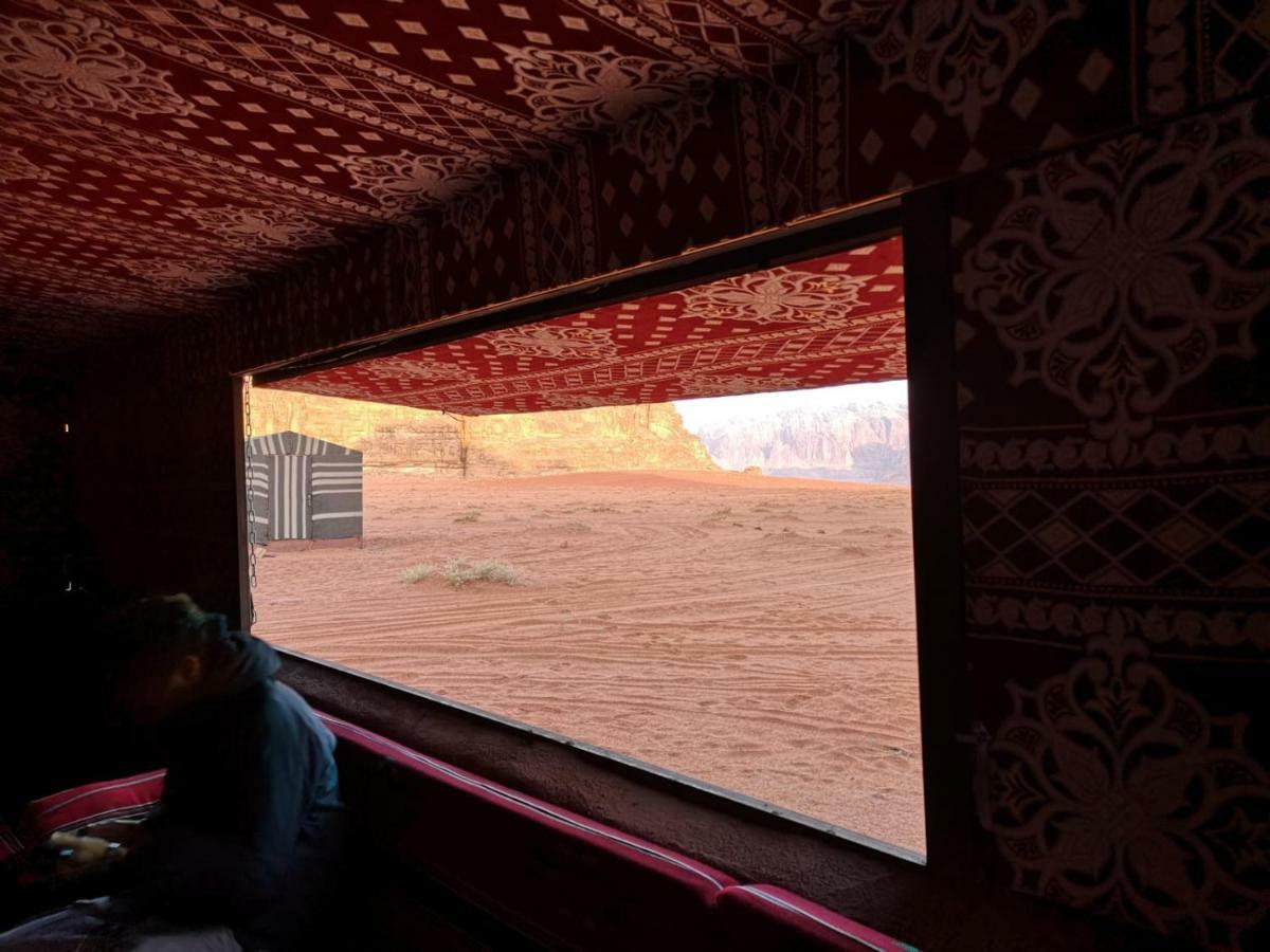 Bedouin Memories Camp Hotel Wadi Rum Bagian luar foto